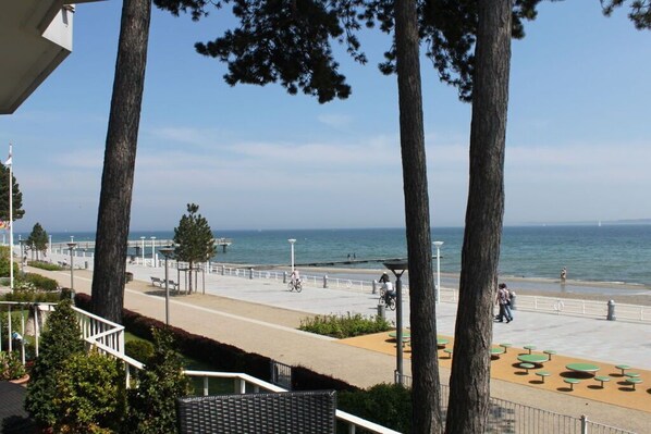 Property grounds - On the Beach II Comfortable holiday residence (Lübeck)