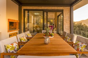 Villa (Five Bedroom Villa with Swimming Pool) | BBQ/picnic Area