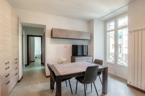 Televisión de pantalla plana