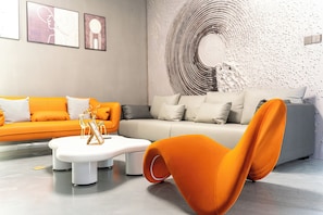 Televisión LCD 55 pulgadas con canales de televisión digitales, juguetes