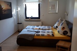 1 chambre, fer et planche à repasser, accès au Wi-Fi (inclus)