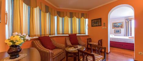 Maison (Five Bedroom Holiday Home with Balcon) | Intérieur
