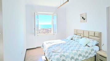 Căn hộ (Two Bedroom Apartment with Terrace an) | 2 phòng ngủ, nôi/giường cho trẻ sơ sinh (phụ phí)