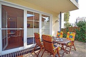 Outdoor dining - Villa Böck 7 Comfortable holiday residence (Glowe)