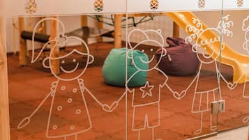 Children’s play area – indoor
