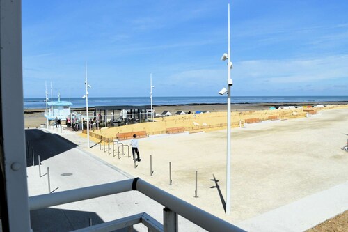 L'artiste, Moderne Avec vue mer - Cour - Parking