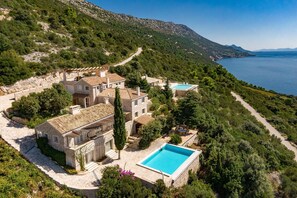Villa (Villa Bella) | Aerial view - Stone Houses Dingač (Orebic)