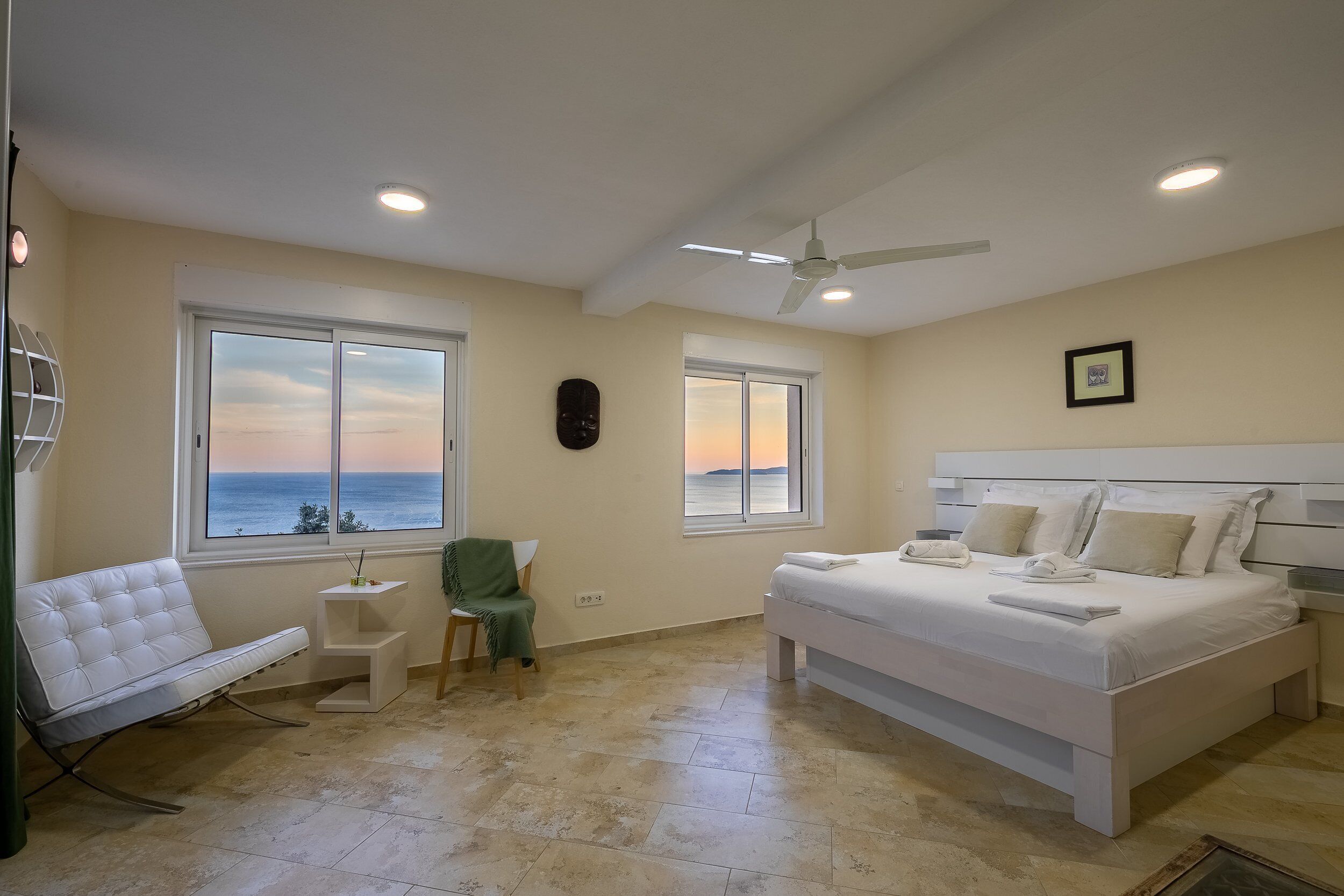 Villa (Villas Ivana & Bella) | 14 habitaciones y wifi gratis 