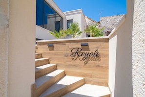 Property entrance - Apartments Villa Royale (Konavle)