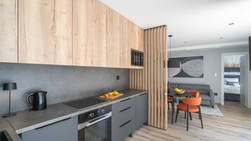 Departamento (Luxury One Bedroom Apartment with Ter) | Cocina privada | Refrigerador