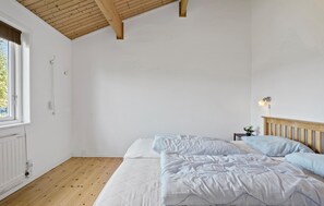 3 makuuhuonetta, vauvan matkasänky, ilmainen Wi-Fi