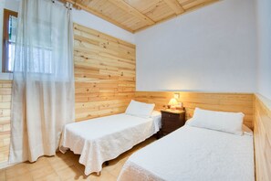 4 多间卧室、免费 WiFi、床单