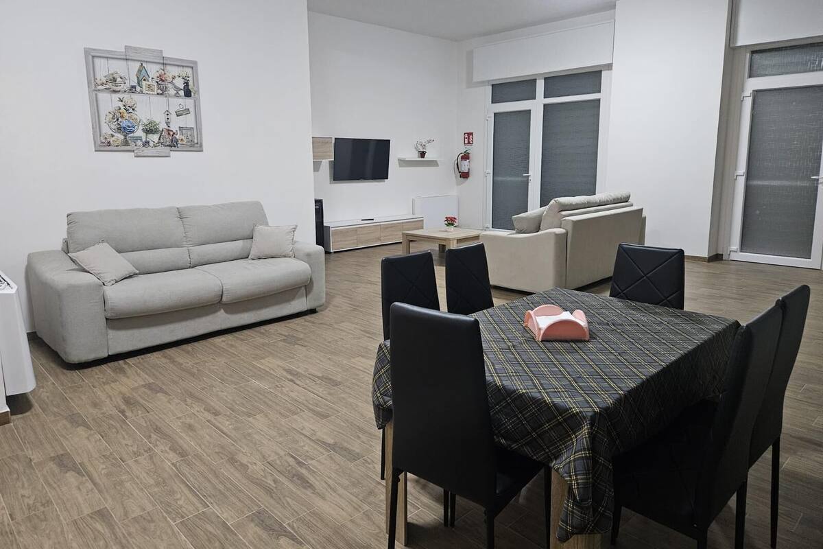 Family Studio Suite | Living area