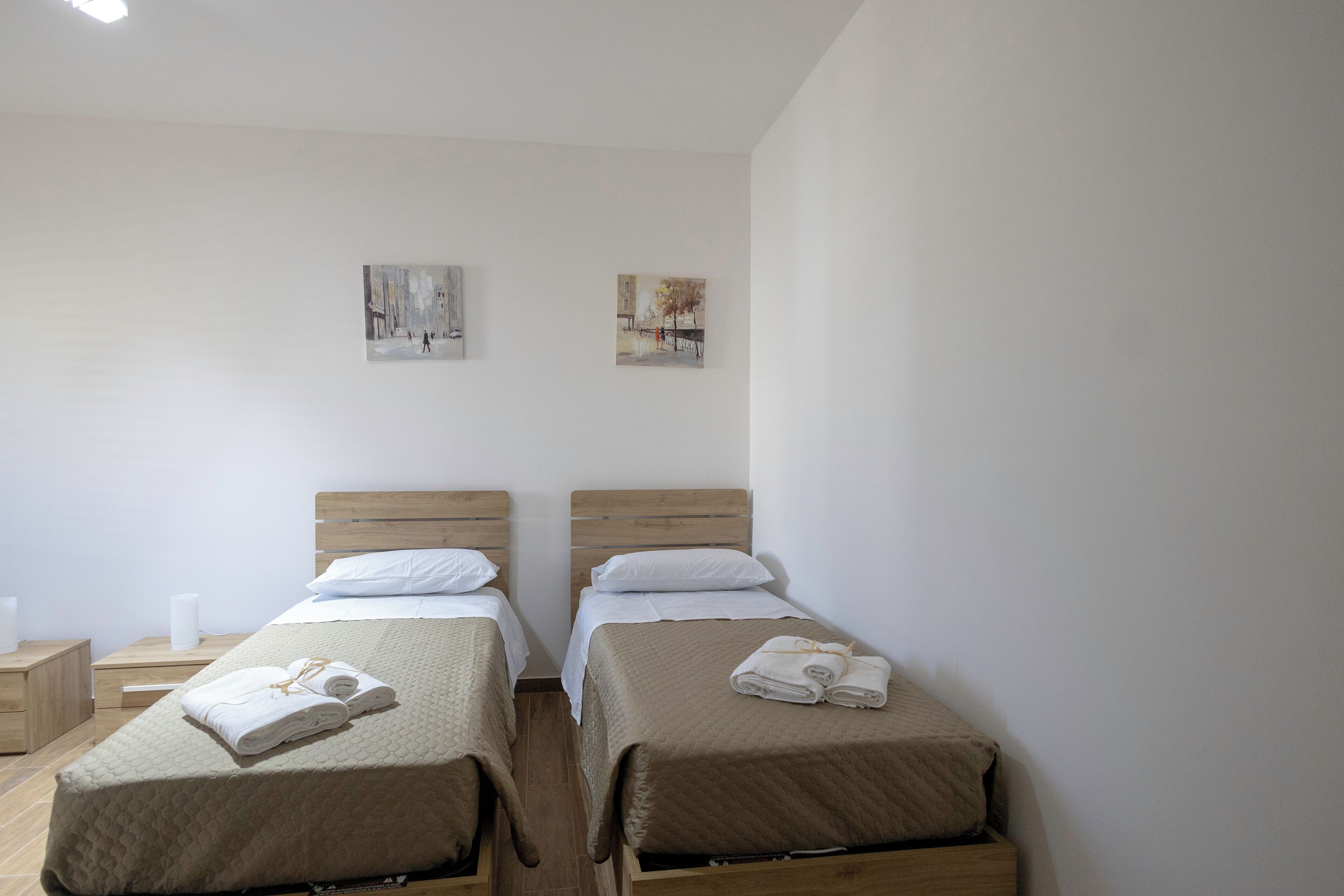 Työpöytä, ilmainen Wi-Fi