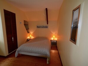 2 chambres, Wi-Fi gratuit, draps fournis