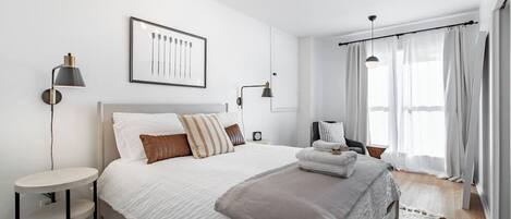 3 bedrooms, desk, iron/ironing board, WiFi