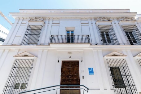 Fachada de la propiedad