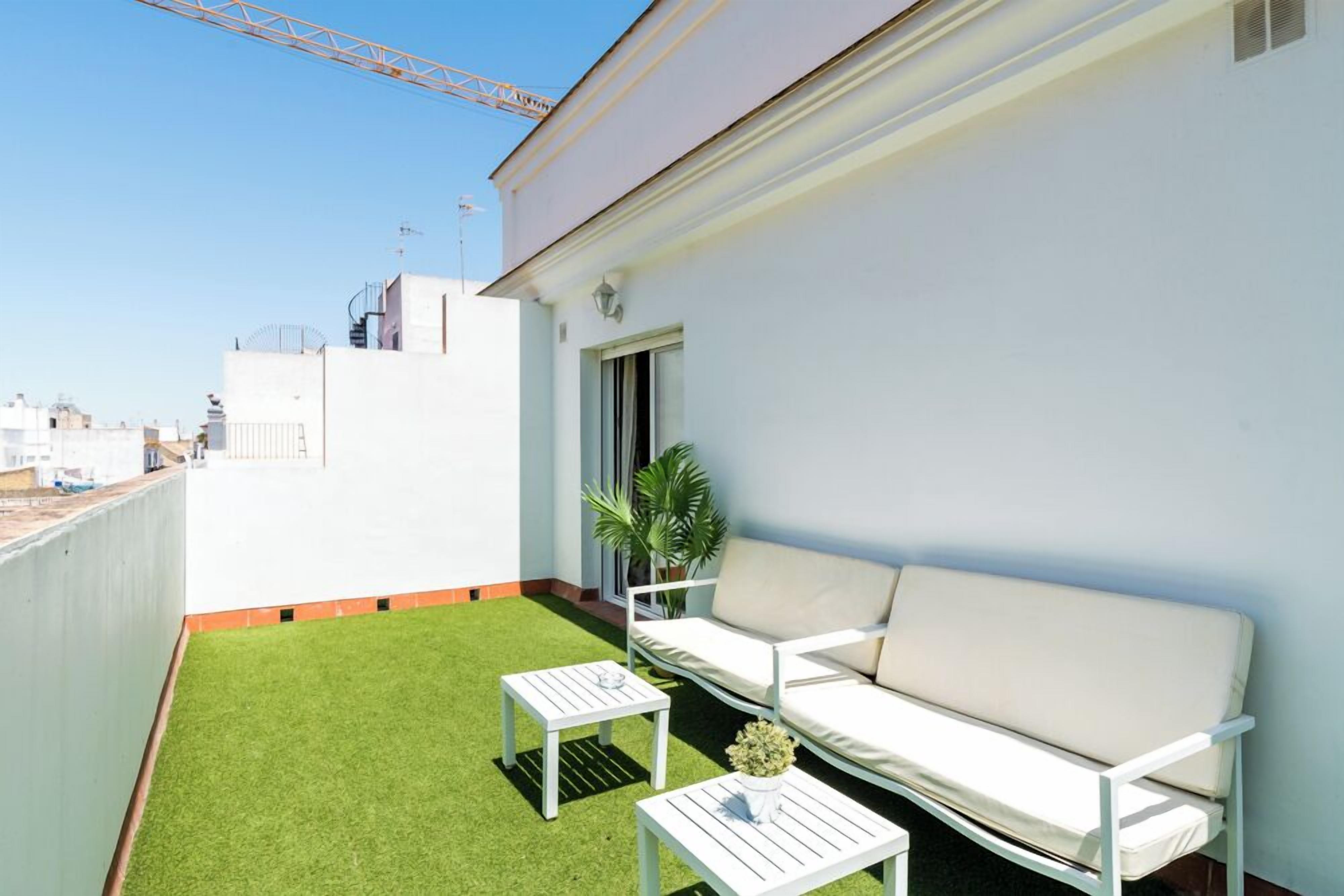 家庭公寓, 2 间卧室 | 露台