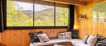 Cozy Apartment for 4, 2 Sleeping Areas, Calm Location in Eaux-Bonnes