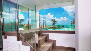 Luksusleilighet, flere senger, privat basseng, sjøutsikt | Terrasse/patio