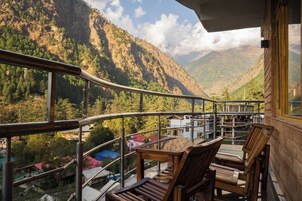 Habitación doble superior, balcón, vistas a la montaña | Vistas a la montaña