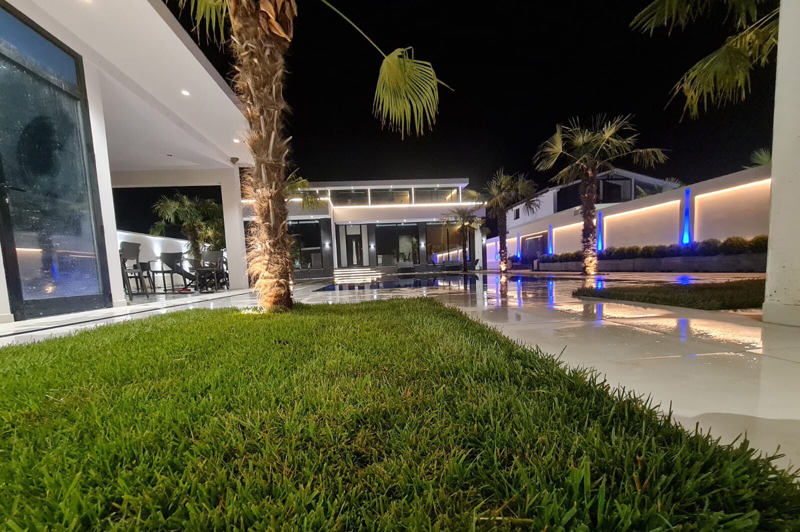 La Mirage Villa | Premium bedding, individually decorated, individually furnished, desk