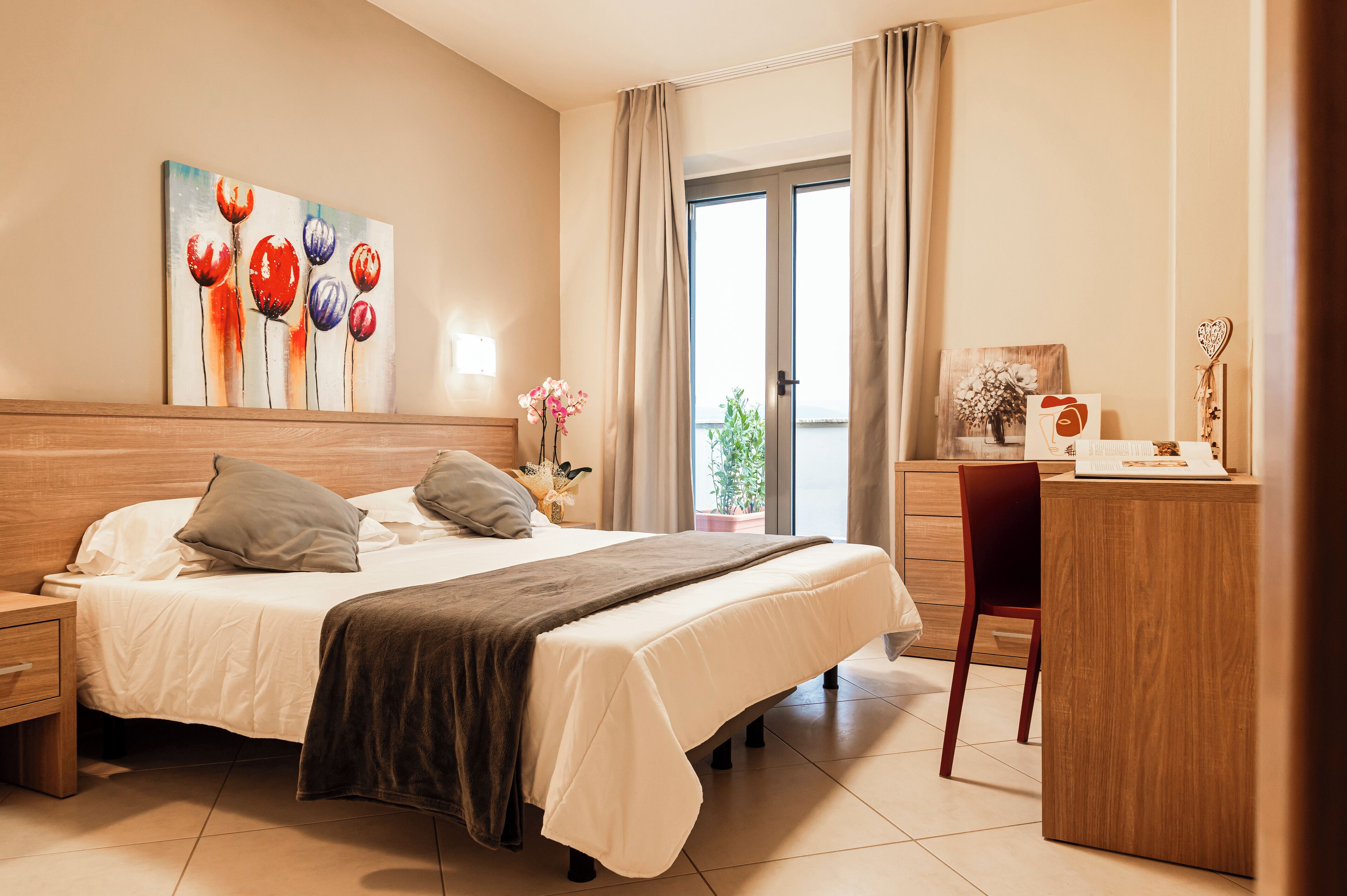 3 soverom, strykejern/-brett, wi-fi og sengetøy