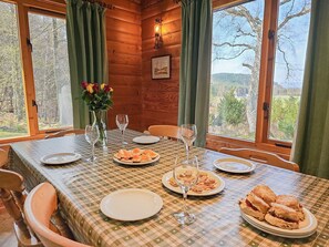 Dining - Balbeag Cottage - Pet friendly Log Cabin (Insh)