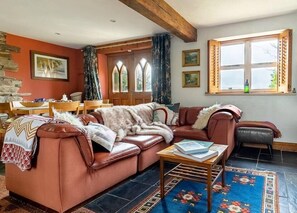 TV, fireplace, offices - Two bed Cottage with Log Burner & Incredible Views (Lamplugh, Workington)