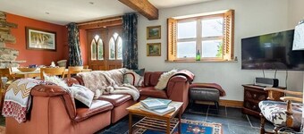 Two bed Cottage with Log Burner & Incredible Views