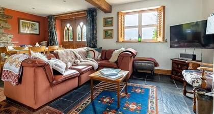 Two bed Cottage with Log Burner & Incredible Views