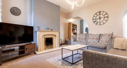 Cumbria House: Stunning Views, 3 Bedrooms & Garden