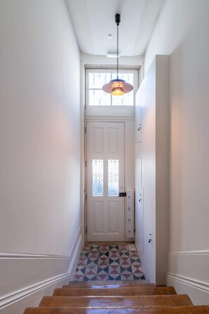 Interior - Modern Comfy Flat by HostWise (Porto)