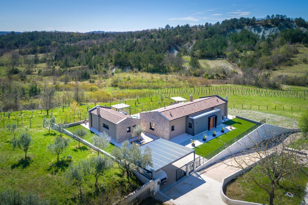 Villa (Two Bedroom Villa with Terrace and Sw) | Extérieur