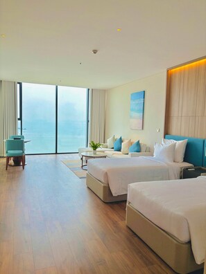 Quarto luxo, sacada, vista para o oceano | Roupas de cama premium, edredons de pluma, cofres nos quartos