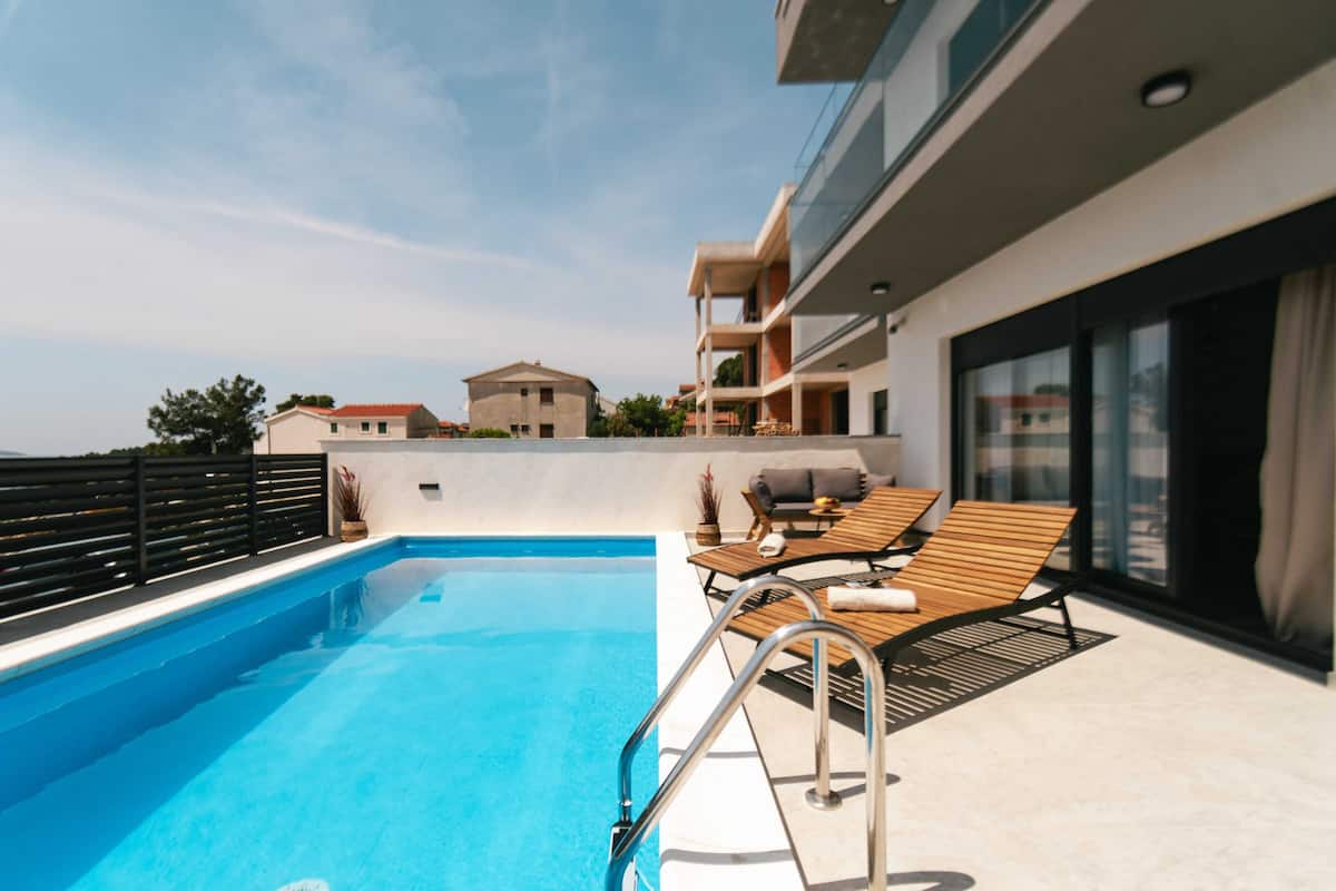 Vila (Three Bedroom Villa with Swimming Poo) | Piscina