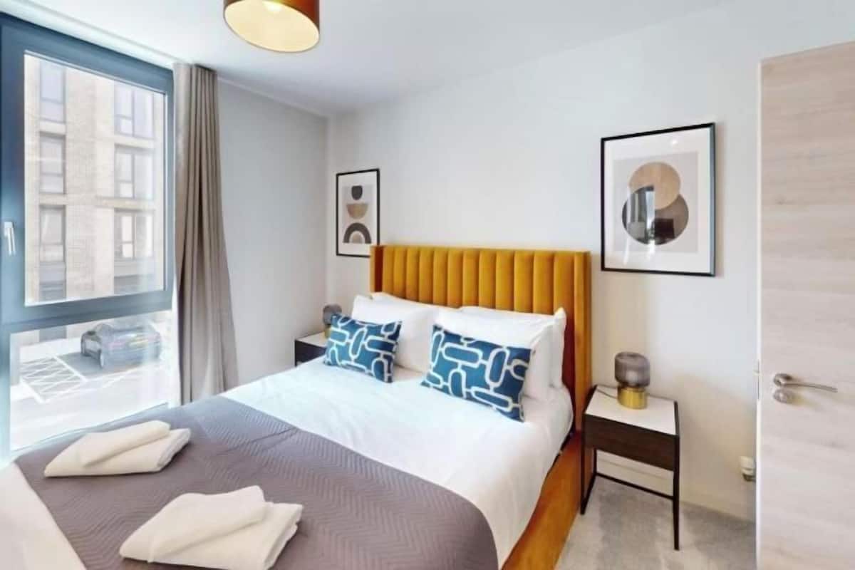 2 bedrooms, free cots/infant beds, free WiFi, bed sheets