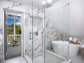 Hair dryer, towels - Serenity Oasis~Pool!~Putt-Putt!~Kayaks~Bikes~Spa (Marathon)