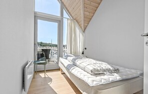 3 bedrooms, free WiFi - Lovely home in Hasle with WiFi (Hasle)