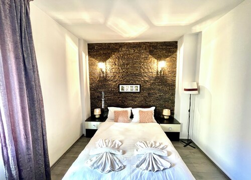 Tower Old City Apartment