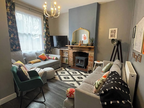 No. 2 High Street, Newent – characterful Victorian house