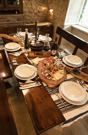 House (Authentic Stone House Lola - Two Bedr) | Dining room - Authentic Stone House Lola (Sestanovac)