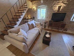 House (Authentic Stone House Lola - Two Bedr) | Living room - Authentic Stone House Lola (Sestanovac)