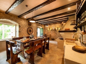 House (Authentic Stone House Lola - Two Bedr) | Dining room - Authentic Stone House Lola (Sestanovac)