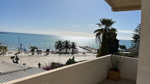 Property grounds - 2 Bedroom Apartment in Marina di Modica (Marina di Modica)