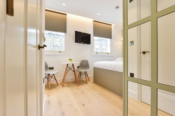 Standard Studio | Living area - Star Street Studios by Concept Apartment (London)