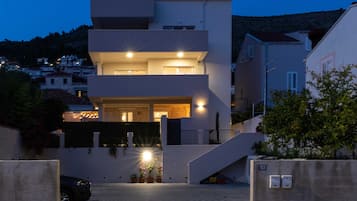 公寓 (Three Bedroom Apartment with Terrace ) | 住宿入口