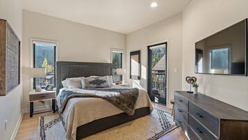2 bedrooms, internet, bed sheets