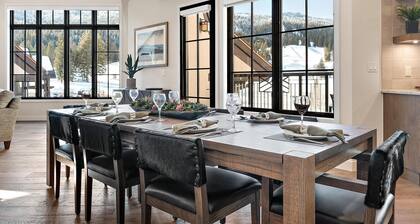 Captivating 5 BR Condo|Amazing views of Snowfront