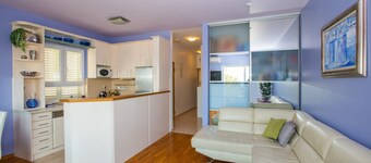 Apartment 3 Beaches With Free Parking